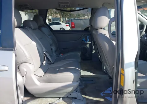 2009 Toyota Sienna Le from USA, damaged, VIN 5TDZK23C59S264702